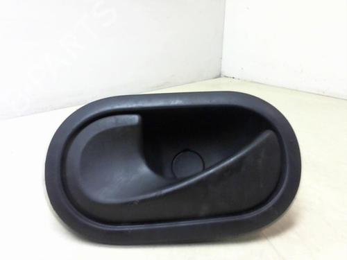 Venstre fortil invendig håndtag RENAULT MEGANE II (BM0/1_, CM0/1_) 1.5 dCi (BM0F, BM0T, BM2B, CM0F, CM0T) (82 hp) 20948842