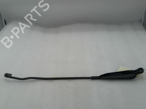 Used Front windshield wiper arm RENAULT CLIO I (B/C57_, 5/357_) 1.9 D (65 hp) 20969049