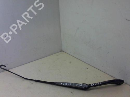 Used Front windshield wiper arm RENAULT MEGANE II (BM0/1_, CM0/1_) 1.6 16V (BM0C, CM0C) (113 hp) 20972965