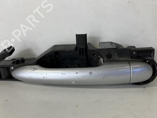 Høyre foran utvendig håndtak RENAULT LAGUNA III Grandtour (KT0/1) 2.0 dCi (KT07, KT0J, KT14, KT1A, KT1S) (131 hp) 24816253
