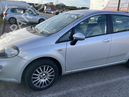 Klamka zewnętrzna drzwi tylnych lewych FIAT PUNTO EVO (199_) 1.3 D Multijet (199AXC1A, 199BXC1A, 199AXT1A, 199BXT1A) | BP30634606C130