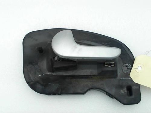 Used Front left interior door handle Front left interior door handle 20941655 20941655