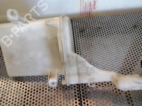 Used Windscreen washer tank Windscreen washer tank TOYOTA YARIS (_P1_) 1.4 D-4D (NLP10_, NLP10R) (75 hp) 20969877 20969877