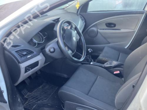 Høyre foran beltestrammer RENAULT MEGANE III Hatchback (BZ0/1_, B3_) 1.5 dCi | BP20965436C88 