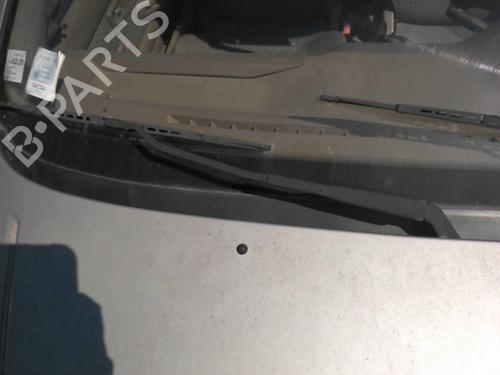 Used Front windshield wiper arm PEUGEOT 106 I (1A, 1C) 1.1 (60 hp) 20970385