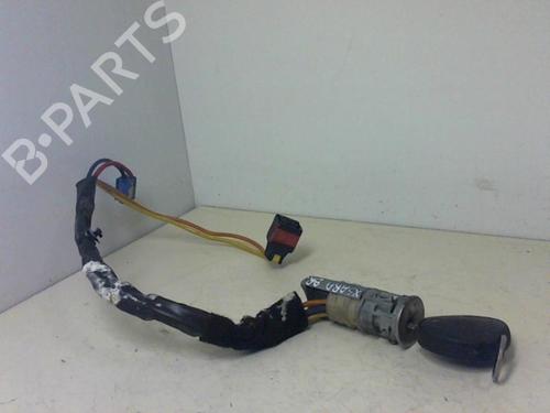 Used Ignition barrel Ignition barrel CITROËN XSARA Break (N2) 1.9 D (70 hp) 20960785 20960785