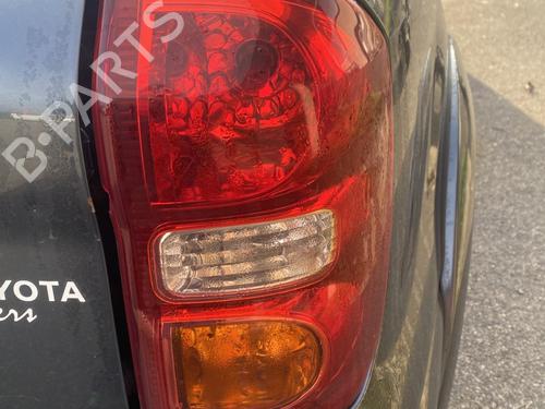 Used Right taillight Right taillight TOYOTA RAV 4 II (_A2_) 2.0 D 4WD (CLA20_, CLA21_, CLA20R, CLA21R) (116 hp) 21067681 21067681