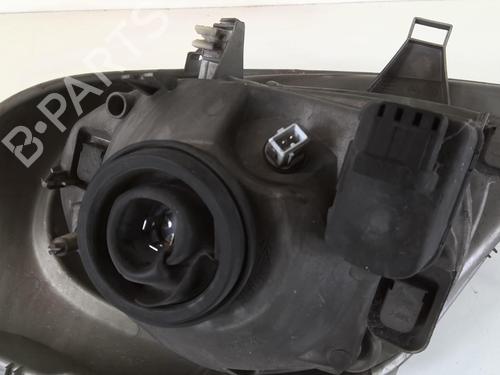 Used Right headlight Right headlight 22024617 22024617