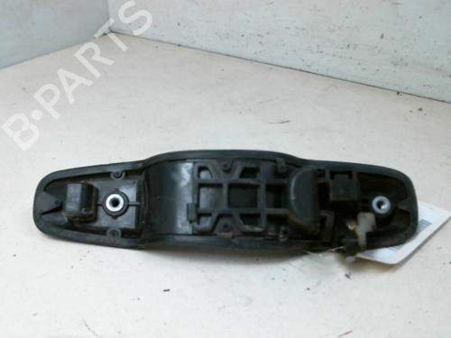 Used Front left exterior door handle SUZUKI GRAND VITARA I (FT, HT) 2.0 HDI 110 16V 4x4 (SQ420D, TD83V, JA420WD) (109 hp) 20972473