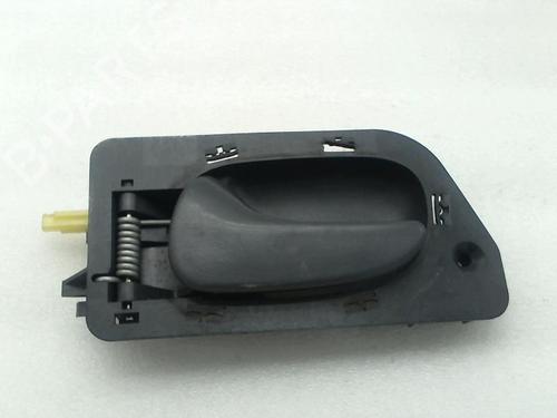 Used Front left interior door handle RENAULT LAGUNA I (B56_, 556_) 1.6 16V (B568, B561) (107 hp) 20944316