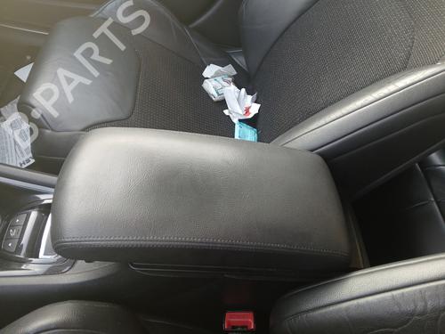 Used Armrest / Center console CITROËN C5 III (RD_) 2.0 HDi 140 (RDRHF8, RDRHFA, RDRHA8, RDRHAJ) (140 hp) 31849775