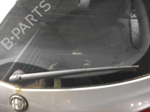 Used Rear windshield wiper arm ALFA ROMEO 147 (937_) 3.2 GTA (937.AXL1) (250 hp) 20946244