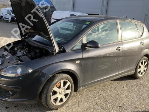 Front left door window SEAT ALTEA (5P1) 2.0 TDI | BP20965150C18 