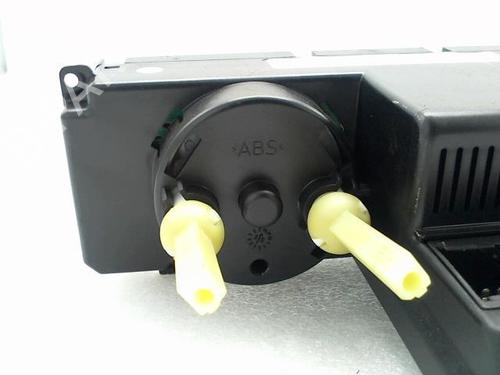 Used Climate control Climate control 20952740 20952740