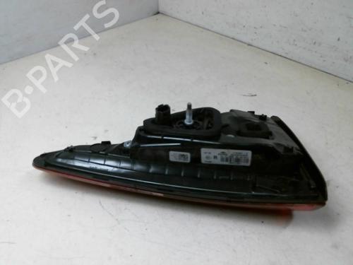 Used Right tailgate light Right tailgate light RENAULT CLIO V (B7_) 1.0 TCe 90 (B7MT) (91 hp) 20972110 20972110