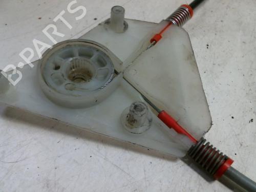 Rudehejsemekanisme ventre foran VW POLO (9N_, 9A_) 1.4 TDI (75 hp) 20950848