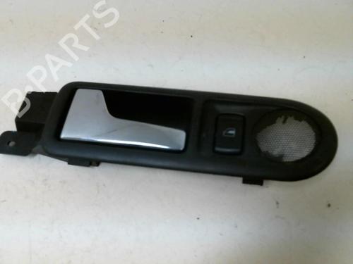 Venstre bak invendig håndtak VW GOLF IV (1J1) 1.4 16V (75 hp) 20973708