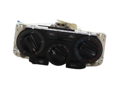Airco bedieningspaneel NISSAN NOTE (E11, NE11) 1.5 dCi (86 hp) 31286717