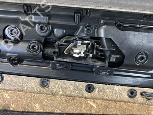 Used Front right interior door handle Front right interior door handle VW GOLF VII (5G1, BQ1, BE1, BE2) 1.6 TDI (115 hp) 23790621 23790621