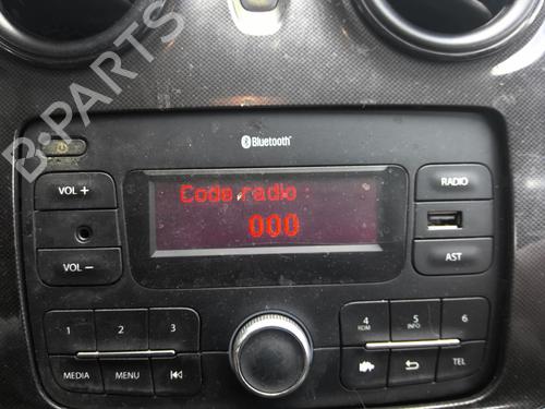 Used Radio Radio DACIA SANDERO II 1.0 SCe 75 (B8JC, B8JD, B8NC) (73 hp) 20950360 20950360