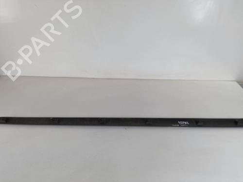 Used Door moulding trim Door moulding trim PEUGEOT 307 (3A/C) 2.0 HDi 90 (90 hp) 20940739 20940739