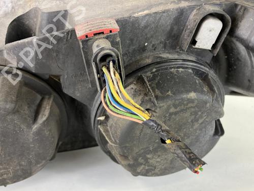 Used Right headlight Right headlight PEUGEOT 307 (3A/C) 1.6 16V (109 hp) 23991742 23991742