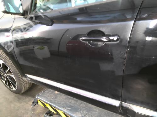 left-front-door-renault-megane-iii-hatchback-bz01_-b3_-2008-36505743 main image