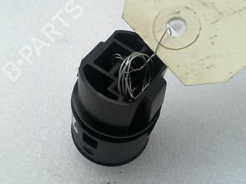 Used Switch Switch RENAULT MEGANE III Grandtour (KZ0/1) 1.5 dCi (KZ0C, KZ1A) (90 hp) 20940688 20940688