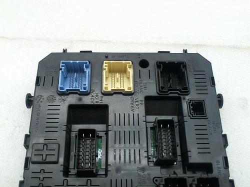 Fuse box PEUGEOT 308 I (4A_, 4C_) 1.6 HDi | BP20962167E1 