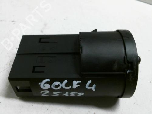 Used Headlight switch Headlight switch VW GOLF IV (1J1) 1.9 TDI (90 hp) 22021851 22021851