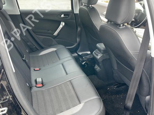 Rear seat PEUGEOT 2008 I (CU_) 1.2 THP 130 / PureTech 130 | BP23131252C17 - Image 13