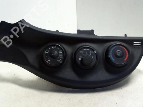 Climate control TOYOTA YARIS (_P13_) 1.0 (KSP130_, KSP130) | BP22022350I5 
