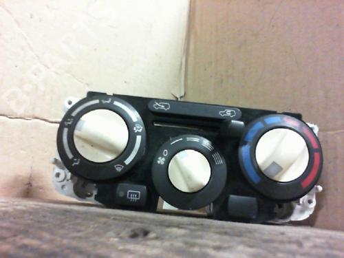 Used Climate control NISSAN MICRA III (K12) 1.2 16V (65 hp) 20973904