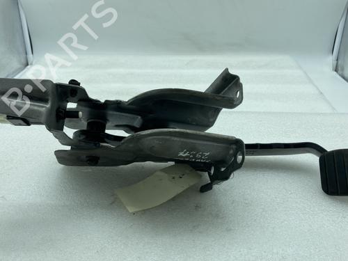 Used Break pedal DACIA SANDERO II 1.0 SCe 75 (B8JC, B8JD, B8NC) (73 hp) 20961882