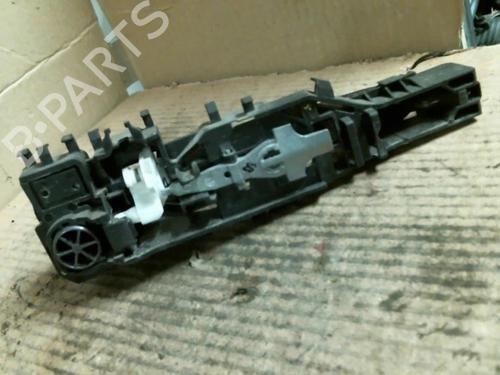 Klamka zewnętrzna drzwi tylnych lewych RENAULT SCÉNIC II (JM0/1_) 1.9 dCi (JM0G, JM12, JM1G, JM2C) | BP20961542C130 