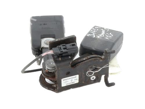 seat-buckle-renault-megane-iii-hatchback-bz01_-b3_-2008-30397822 main image