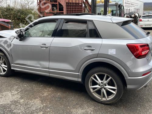 Middle console AUDI Q2 (GAB, GAG) 1.6 TDI | BP33302476I22 - Image 6