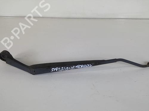 Used Front windshield wiper arm HYUNDAI TERRACAN (HP) 2.9 CRDi 4WD (150 hp) 20964743