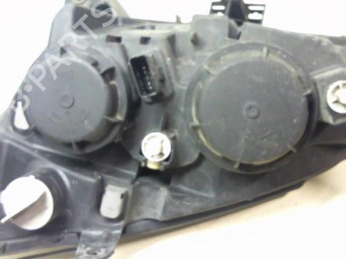 Right headlight CITROËN C5 I (DC_) 2.0 HDi (DCRHZB, DCRHZE) | BP20942937C29