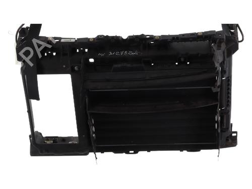 Frontplade/Frontkurv PEUGEOT 208 II (UB_, UP_, UW_, UJ_) 1.2 PureTech 100 (101 hp) 31927360