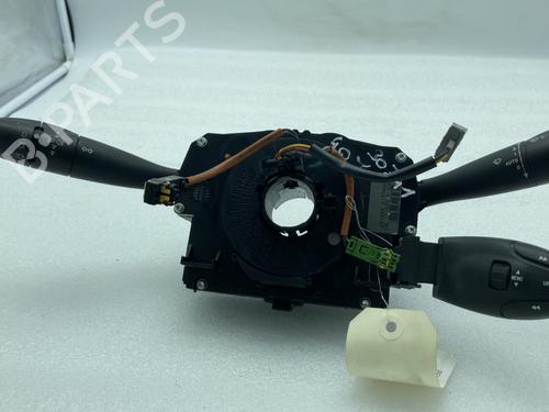 Used Steering column stalk PEUGEOT 407 (6D_) 2.0 HDi 135 (6DRHRH, 6DRHRE, 6DRHRG, 6DRHRJ) (136 hp) 32467458