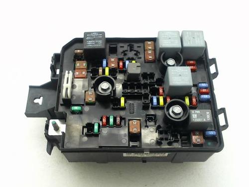 Zekeringkast OPEL CORSA E (X15) 1.4 (08, 68) (90 hp) 22026561