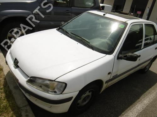 Høyre bak invendig håndtak PEUGEOT 106 II (1A_, 1C_) 1.1 i | BP20953907I16 