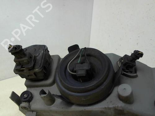 Used Right headlight Right headlight FIAT PUNTO (176_) 60 1.2 (176AP, 176AR, 176AQ, 176BB) (60 hp) 20972796 20972796