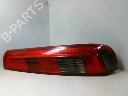 Høyre baklys FORD FIESTA V (JH_, JD_) 1.4 TDCi (68 hp) 20972381
