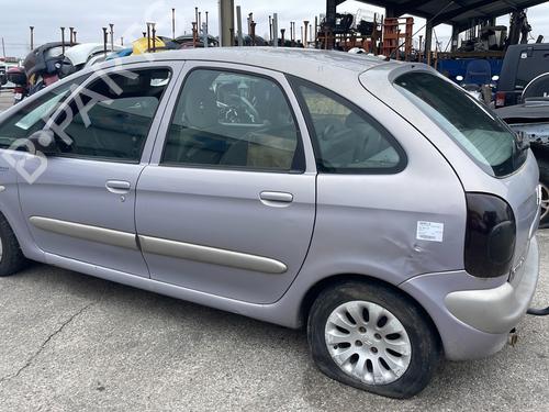 Right headlight CITROËN XSARA PICASSO (N68) 1.8 16V | BP24816318C29 