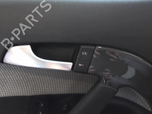 Used Front left interior door handle Front left interior door handle AUDI A3 (8P1) 2.0 TDI (140 hp) 20947885 20947885
