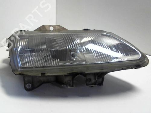 Used Right headlight RENAULT LAGUNA I (B56_, 556_) 2.2 dT (B569) (113 hp) 20958821