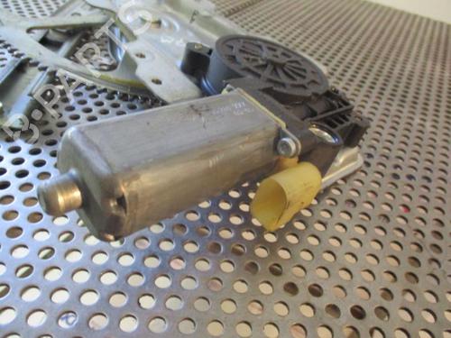 Alzavetro anteriore destra TOYOTA YARIS (_P1_) 1.4 D-4D (NLP10_, NLP10R) | BP20966228C23 