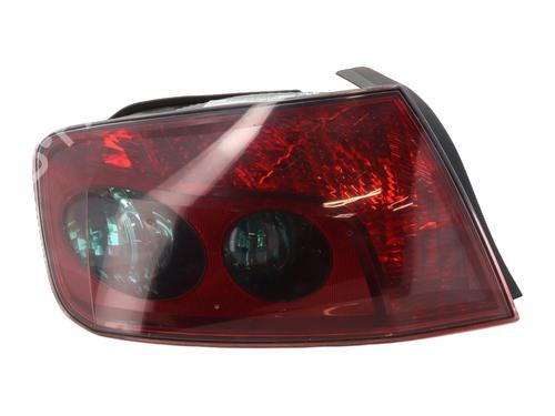 Used Left taillight PEUGEOT 407 (6D_) 2.0 16V (6DRFJC, 6DRFJE, 6DRFJF) (140 hp) 27981682